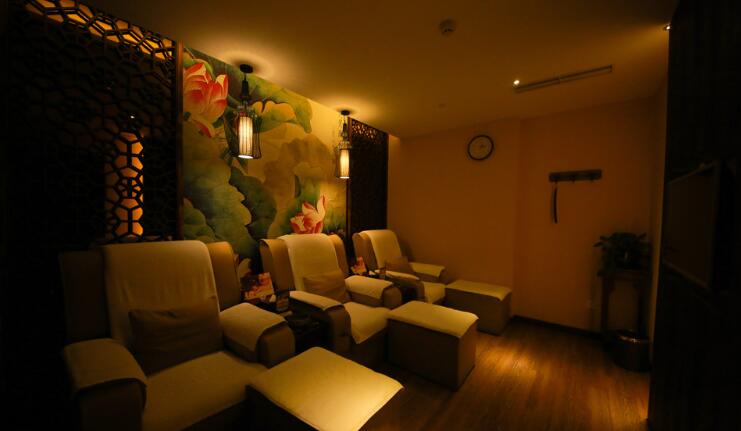 莲花足道养生桑拿馆